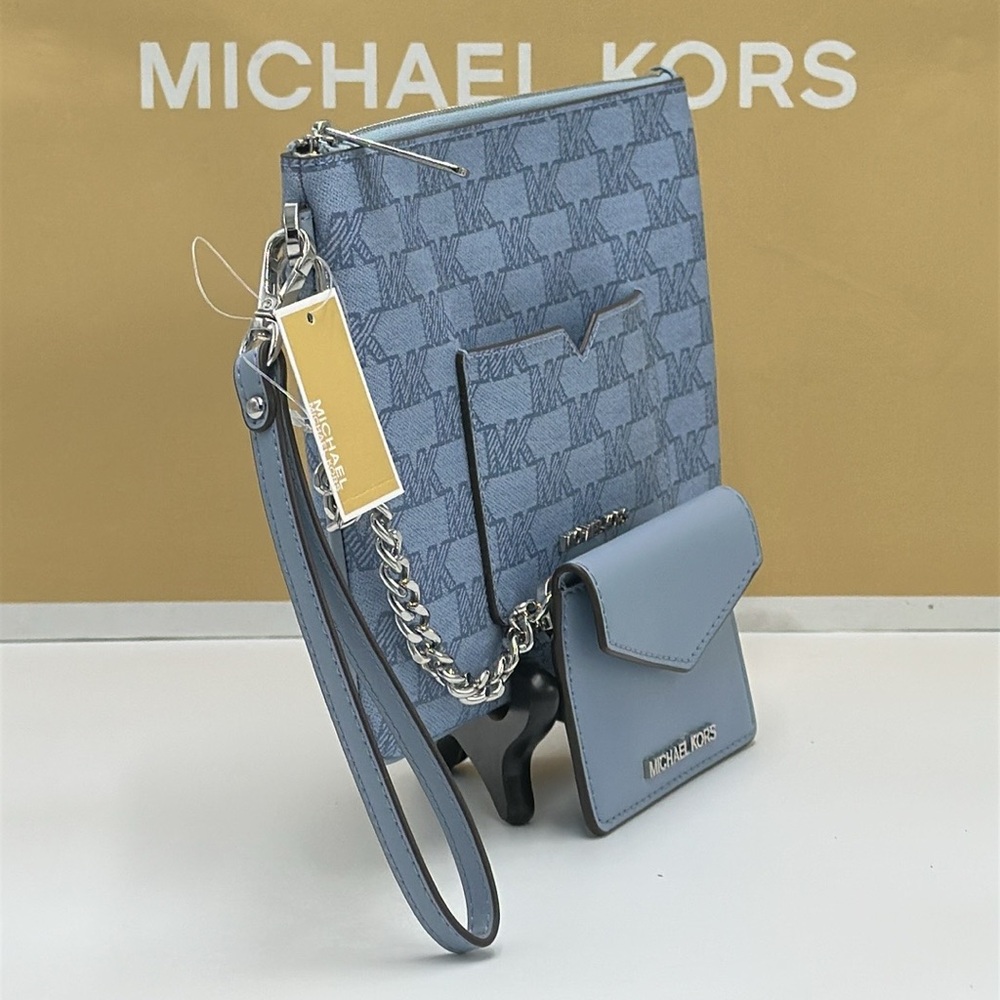 MICHAEL KORS JET SET ITEM LG 2 in 1 CARD CASE & WRISTLET Pale Blue NWT - Picture 10 of 16